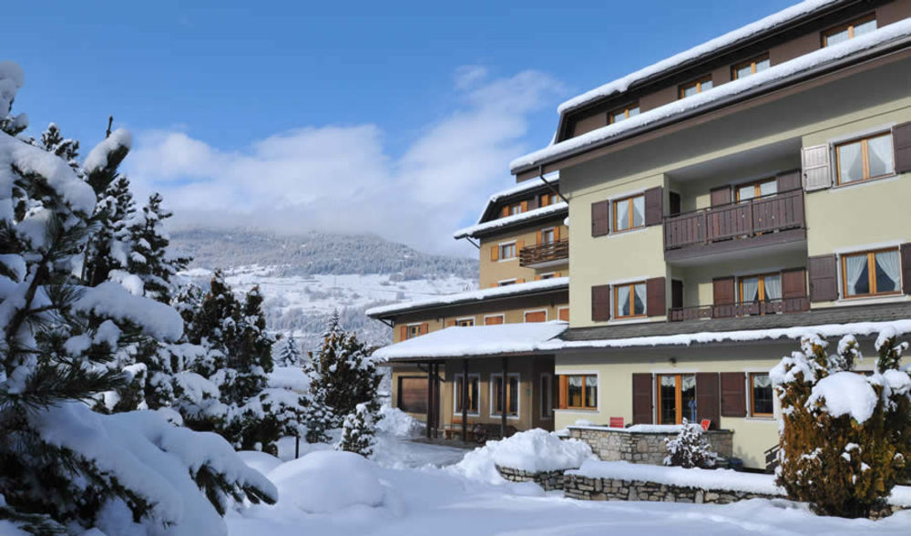 Meuble Sci Sport Hotel Bormio Luaran gambar